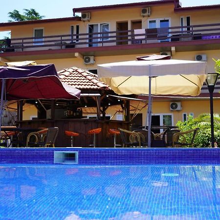 Ponto Hotel Кобулети Екстериор снимка
