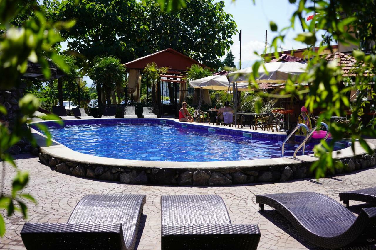 Ponto Hotel Кобулети Екстериор снимка